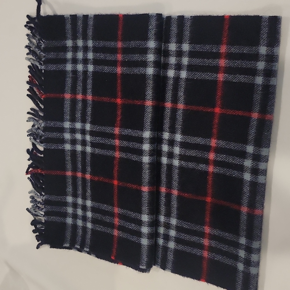 Authentic Burberry cashmere scarf - Picture 5 of 5